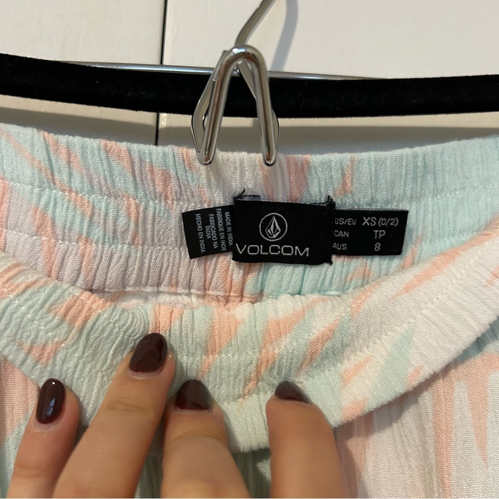 Volcom vacation set - Picture 14 of 14